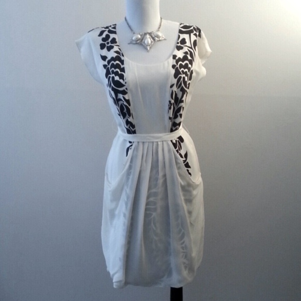 Diane von furstenburg white and black silk dress